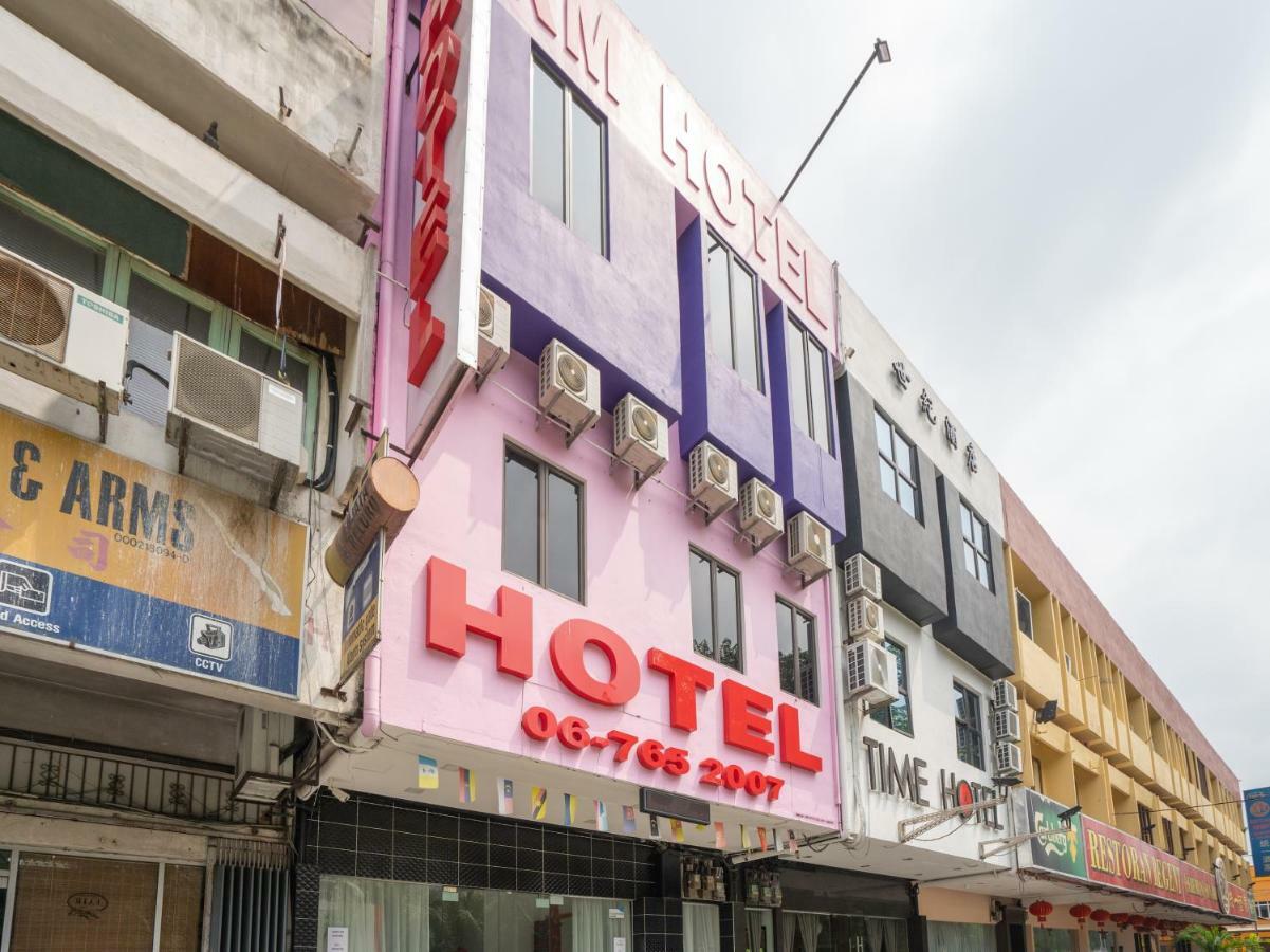 Oyo 44093 Vrm Hotel Seremban Zewnętrze zdjęcie