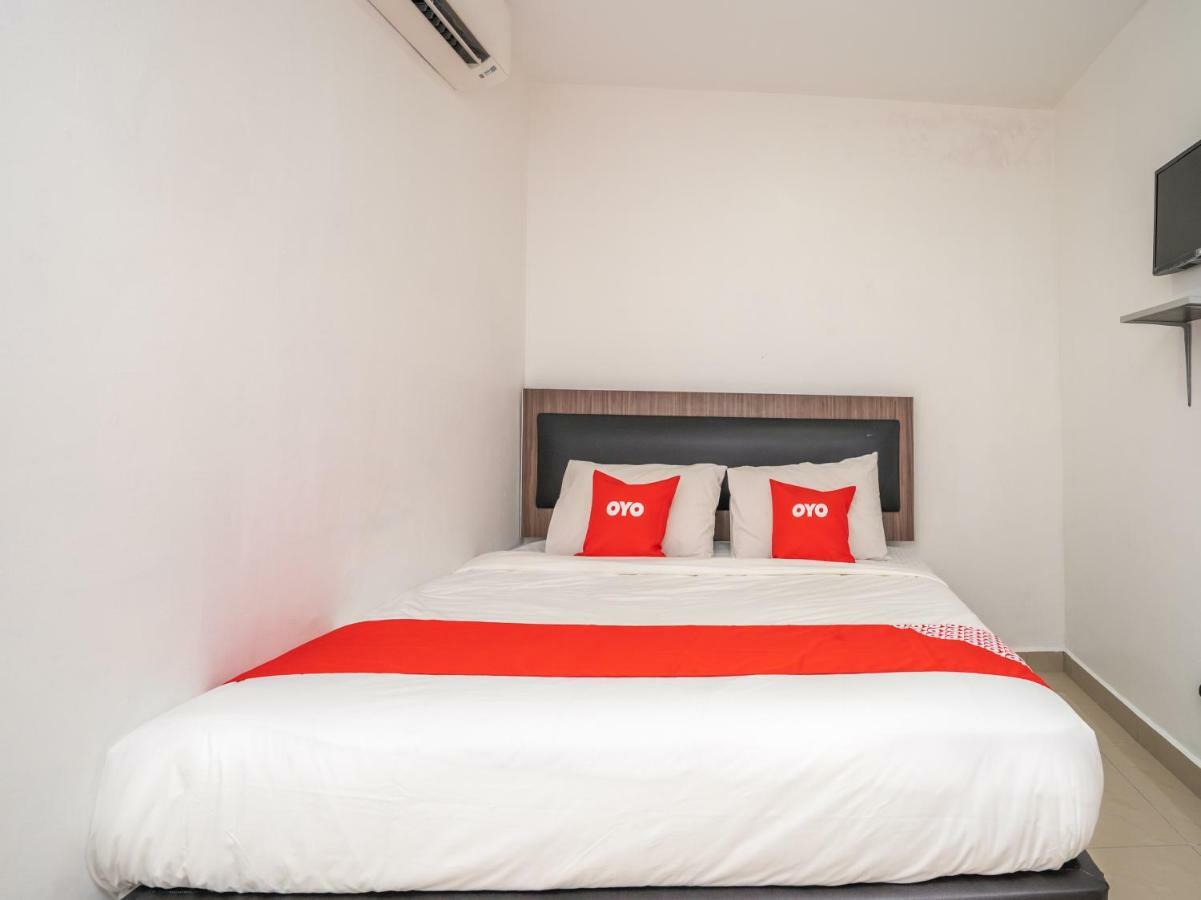 Oyo 44093 Vrm Hotel Seremban Zewnętrze zdjęcie