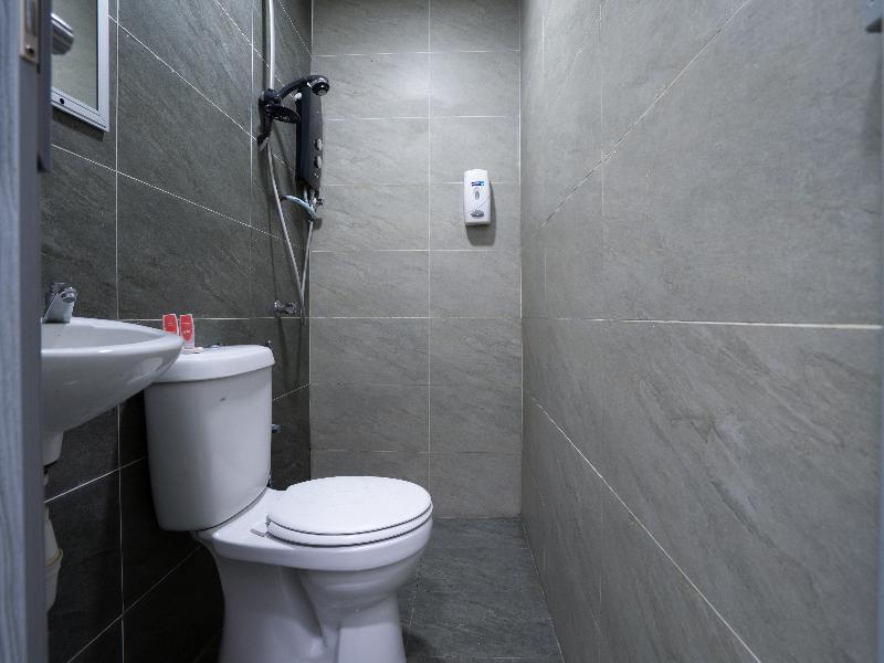 Oyo 44093 Vrm Hotel Seremban Zewnętrze zdjęcie